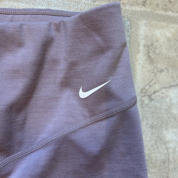 Nike Dry Fit Shorts - Picture 2 of 5